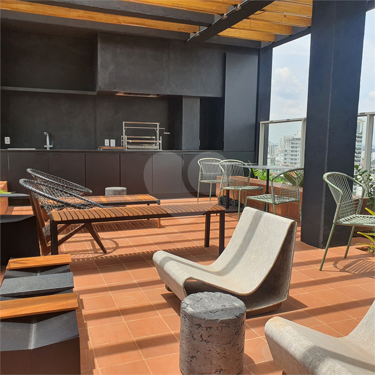 Studio 30m² 01 quarto suíte com varanda e lazer completo Jardins
