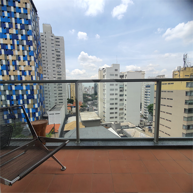 Studio 30m² 01 quarto suíte com varanda e lazer completo Jardins