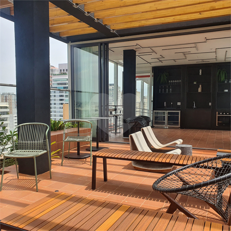 Studio 30m² 01 quarto suíte com varanda e lazer completo Jardins