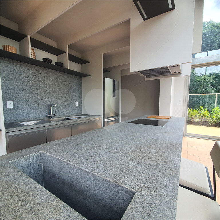 Studio 30m² 01 quarto suíte com varanda e lazer completo Jardins