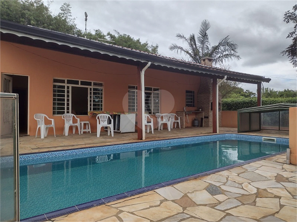 Fazenda à venda com 6 quartos, 270m² - Foto 1