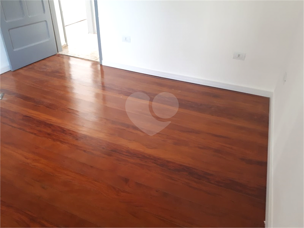 Casa à venda e aluguel com 2 quartos, 80m² - Foto 19