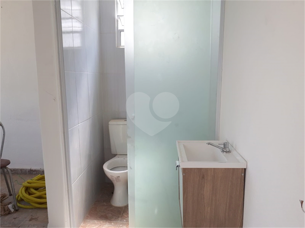 Casa à venda e aluguel com 2 quartos, 80m² - Foto 16