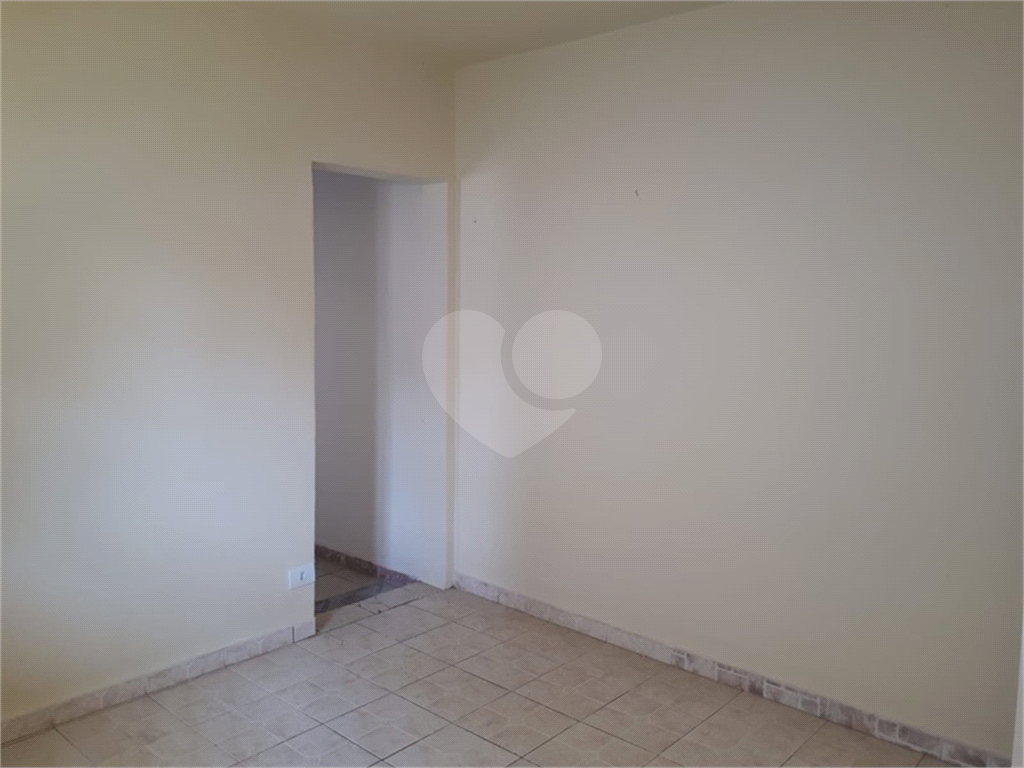 Casa à venda e aluguel com 2 quartos, 80m² - Foto 12