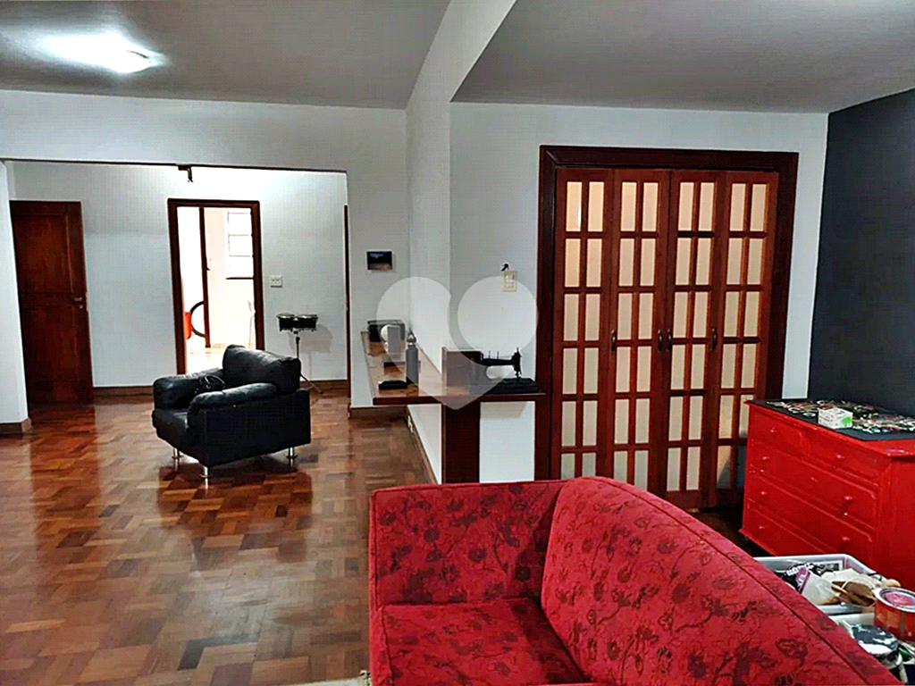 Apartamento à venda com 3 quartos, 200m² - Foto 3