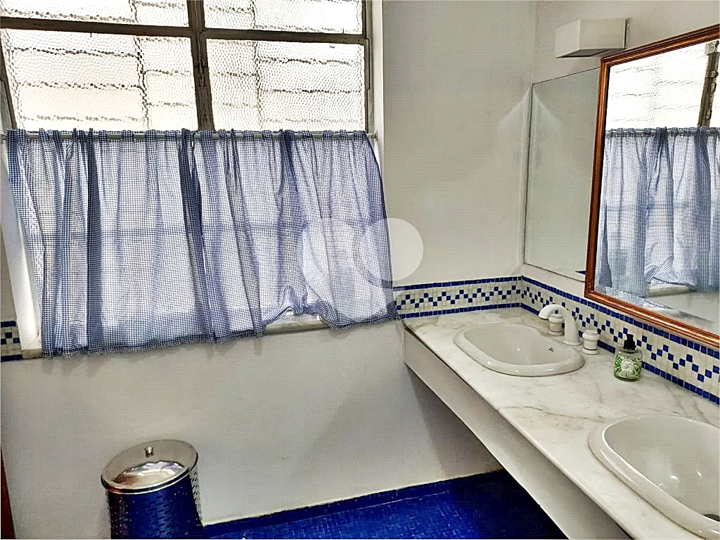 Apartamento à venda com 3 quartos, 200m² - Foto 25