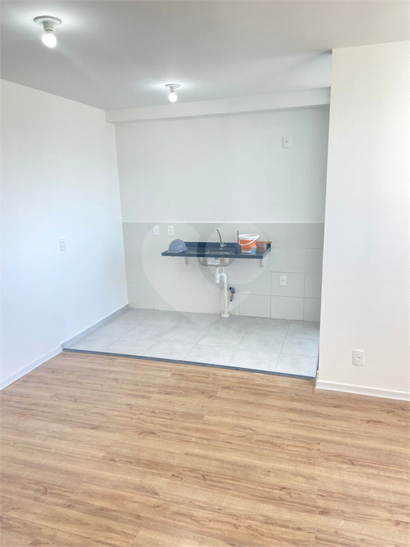 APARTAMENTO em LAPA