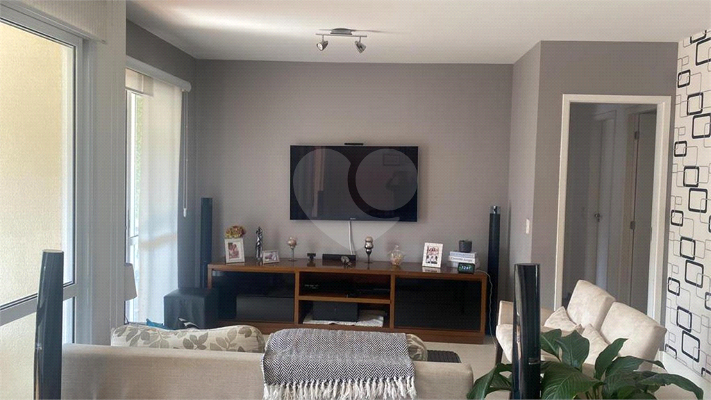 APARTAMENTO em HORTO