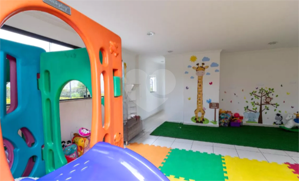 APARTAMENTO em CASA VERDE