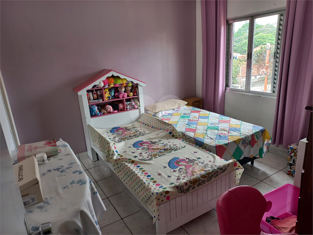 Tremembé Sobrado Residencial ou Comercial à venda em excelente localização com 3 quartos 3 vagas sala copa e cozinha e quintal                                      