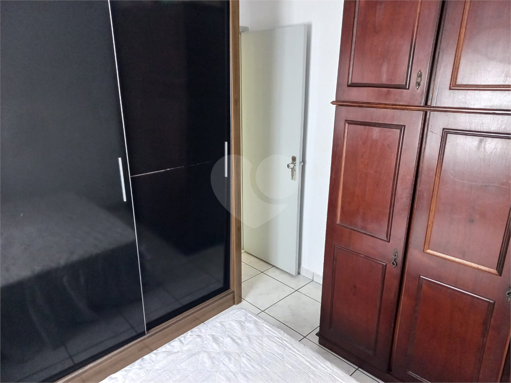 Tremembé Sobrado Residencial ou Comercial à venda em excelente localização com 3 quartos 3 vagas sala copa e cozinha e quintal                                      