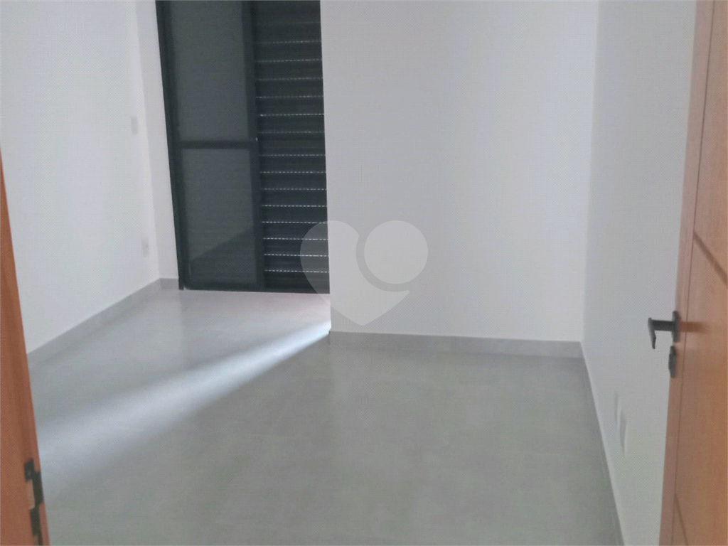 casa com 215 m² em aclive, rua residencial, próxima as avenidas Dep Emílio Carlos e Inajar de Souza