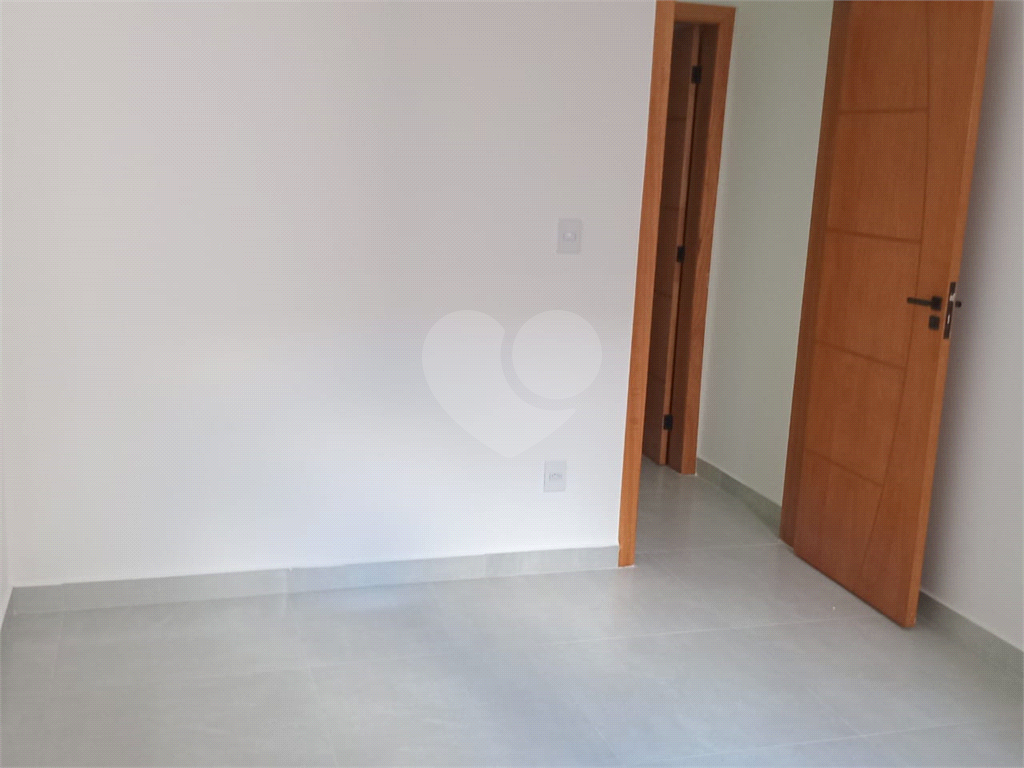 casa com 215 m² em aclive, rua residencial, próxima as avenidas Dep Emílio Carlos e Inajar de Souza