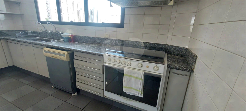 APARTAMENTO em TATUAPÉ