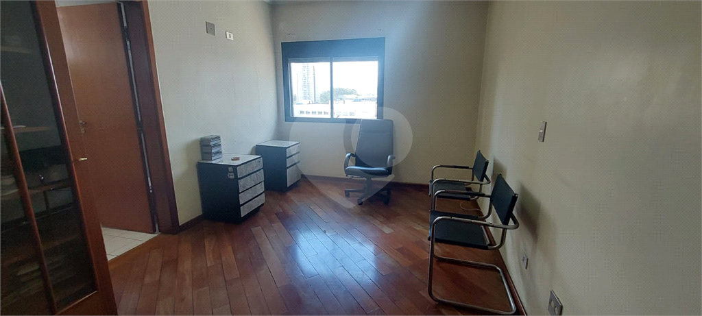 APARTAMENTO em TATUAPÉ