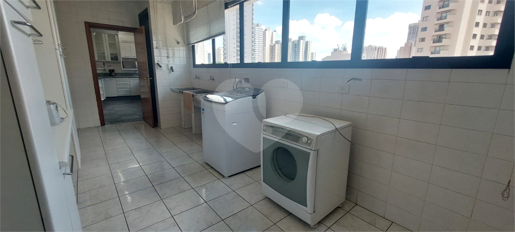 APARTAMENTO em TATUAPÉ