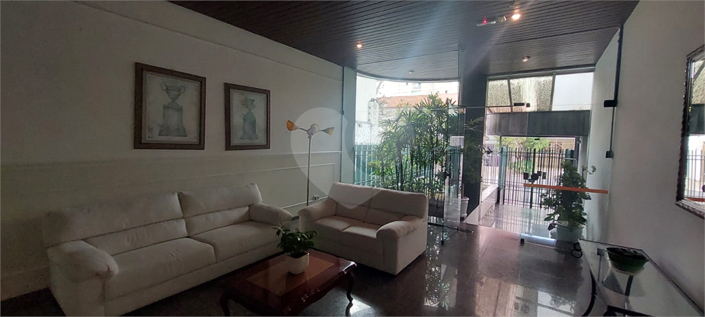 APARTAMENTO em TATUAPÉ