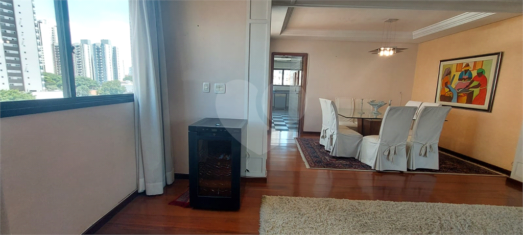 APARTAMENTO em TATUAPÉ