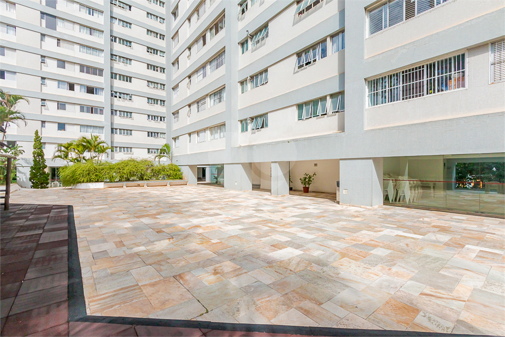 Apartamento Residencial - Alto de Pinheiros
