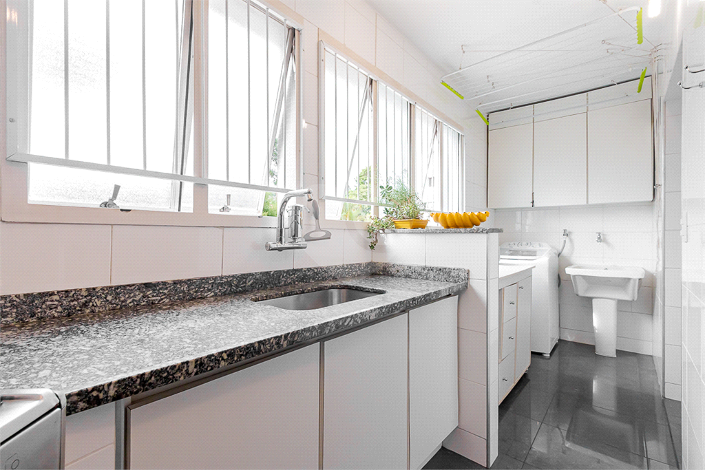 Apartamento Residencial - Alto de Pinheiros