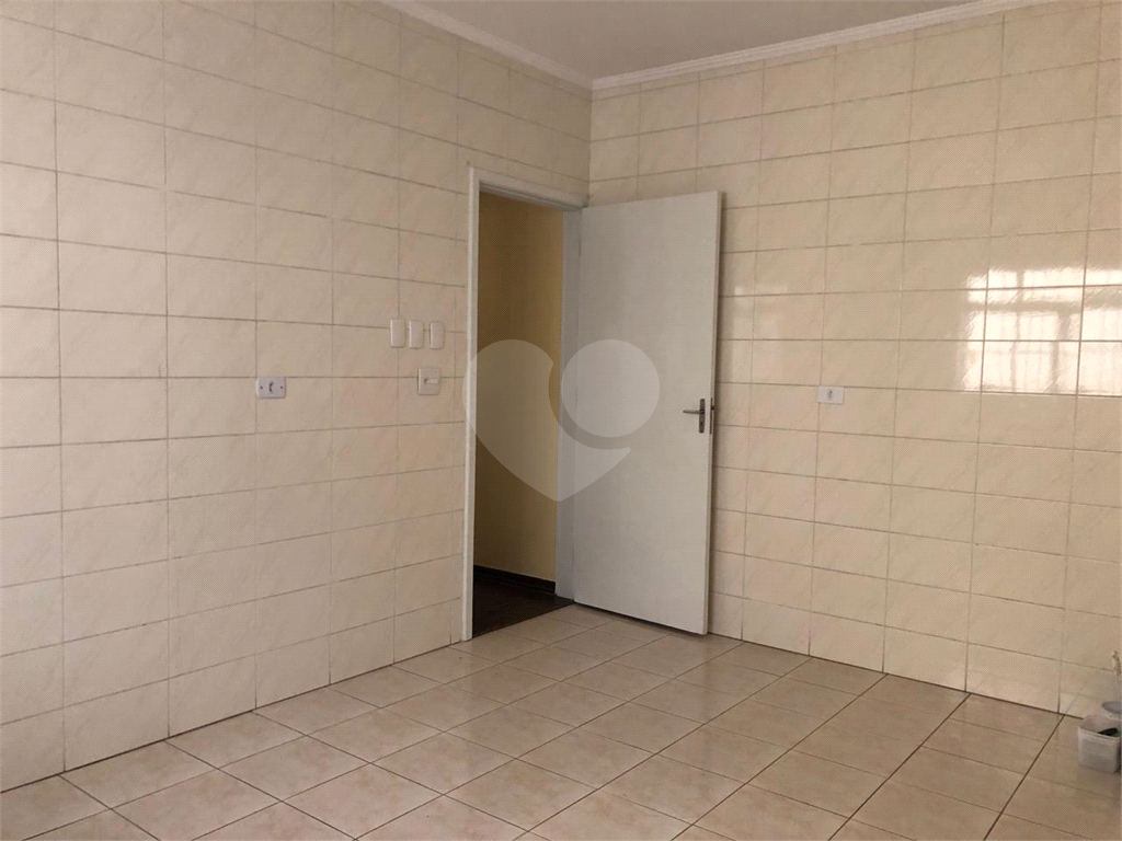 Casa à venda com 7 quartos, 240m² - Foto 19