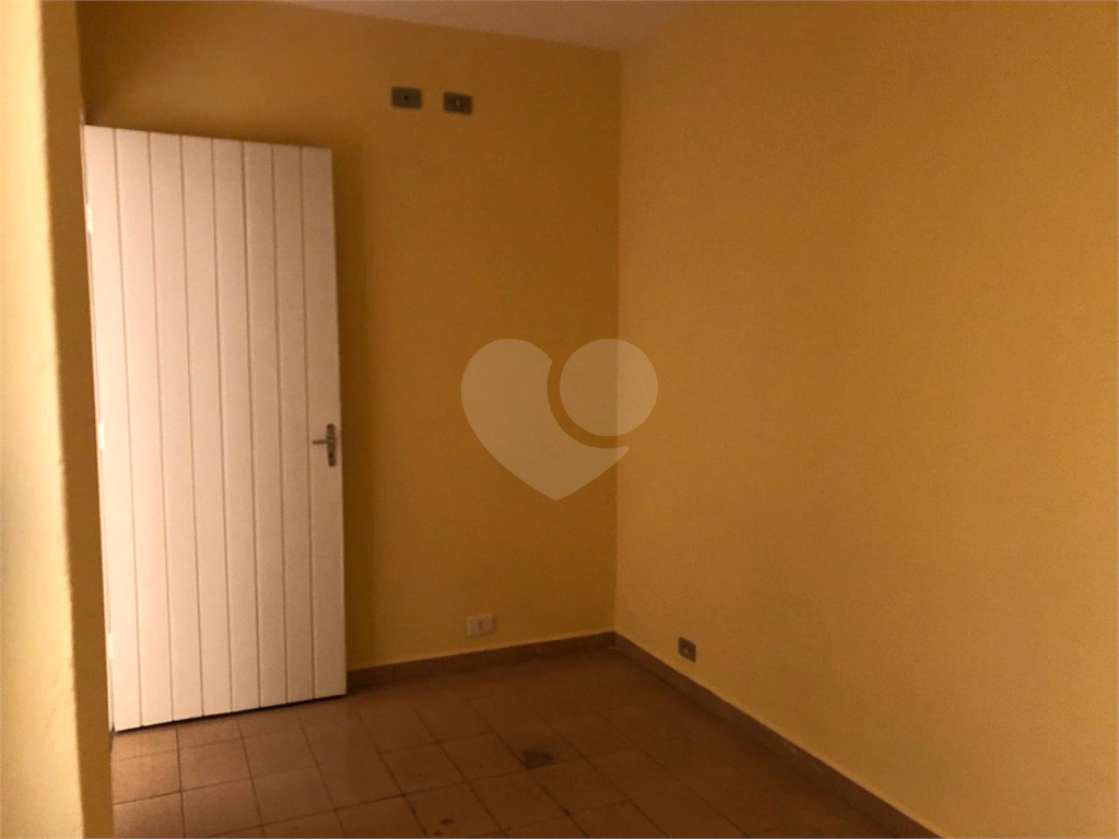 Casa à venda com 7 quartos, 240m² - Foto 24