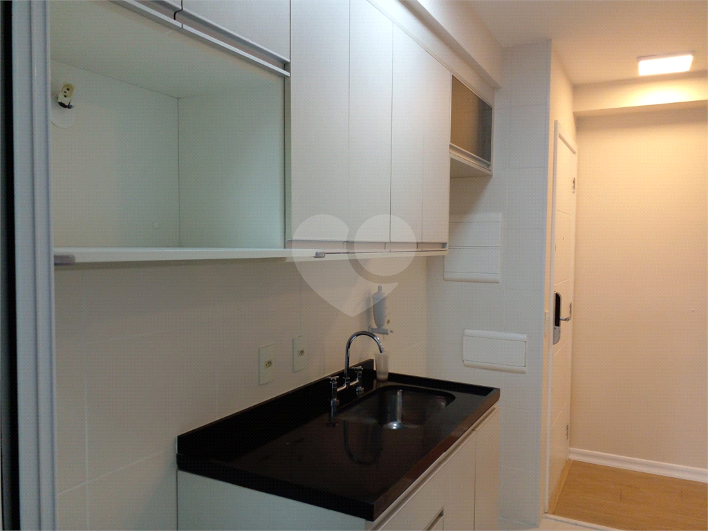 APARTAMENTO em ANÁLIA FRANCO