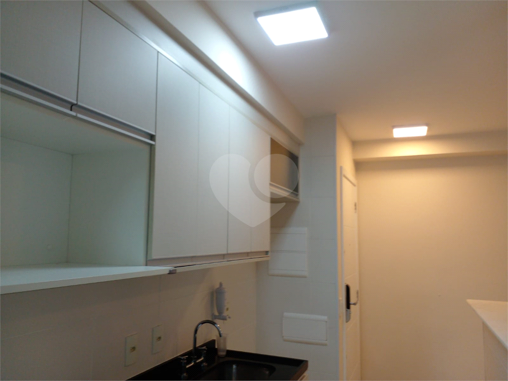 APARTAMENTO em ANÁLIA FRANCO