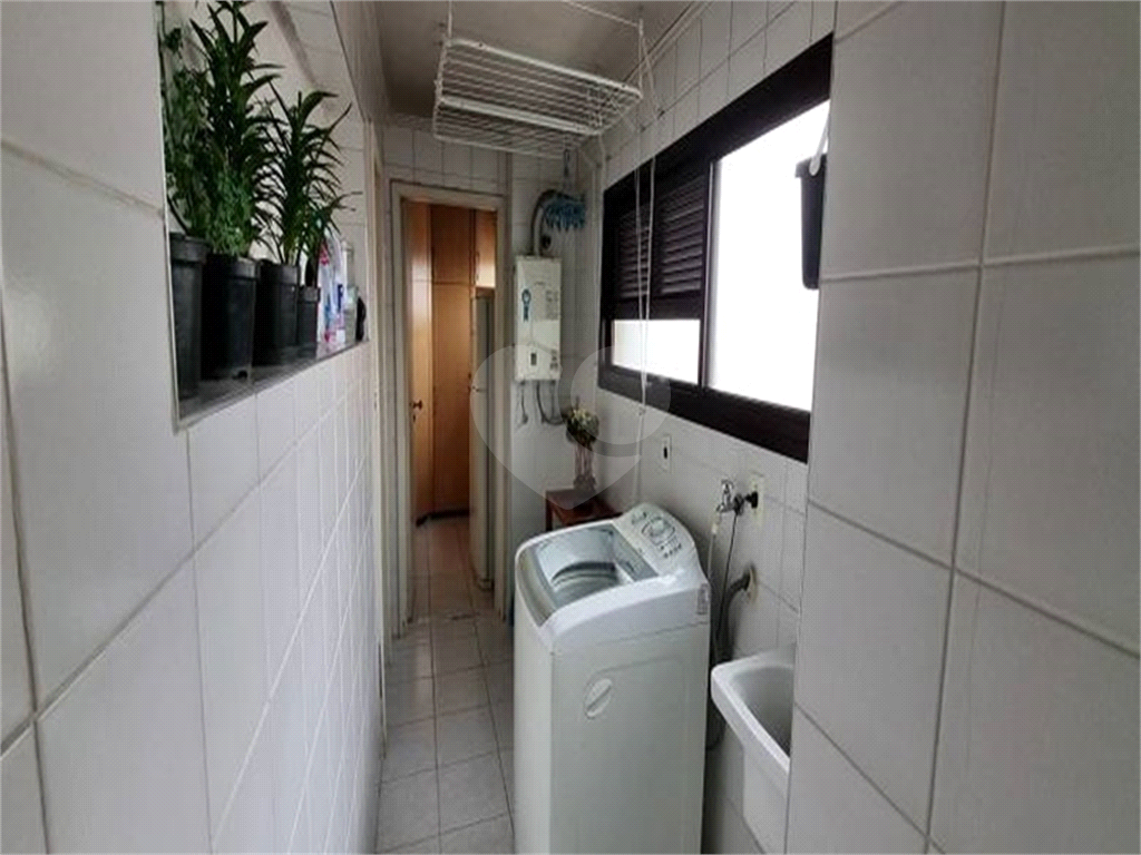 Apartamento à venda com 3 quartos, 156m² - Foto 18