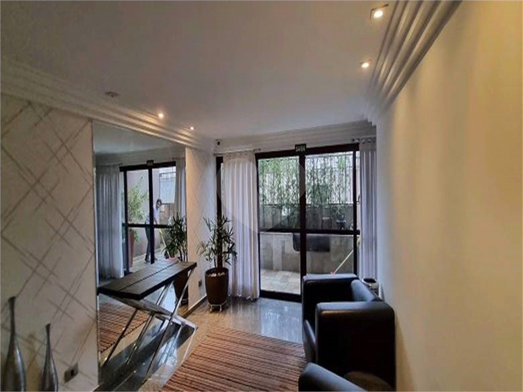 Apartamento à venda com 3 quartos, 156m² - Foto 22