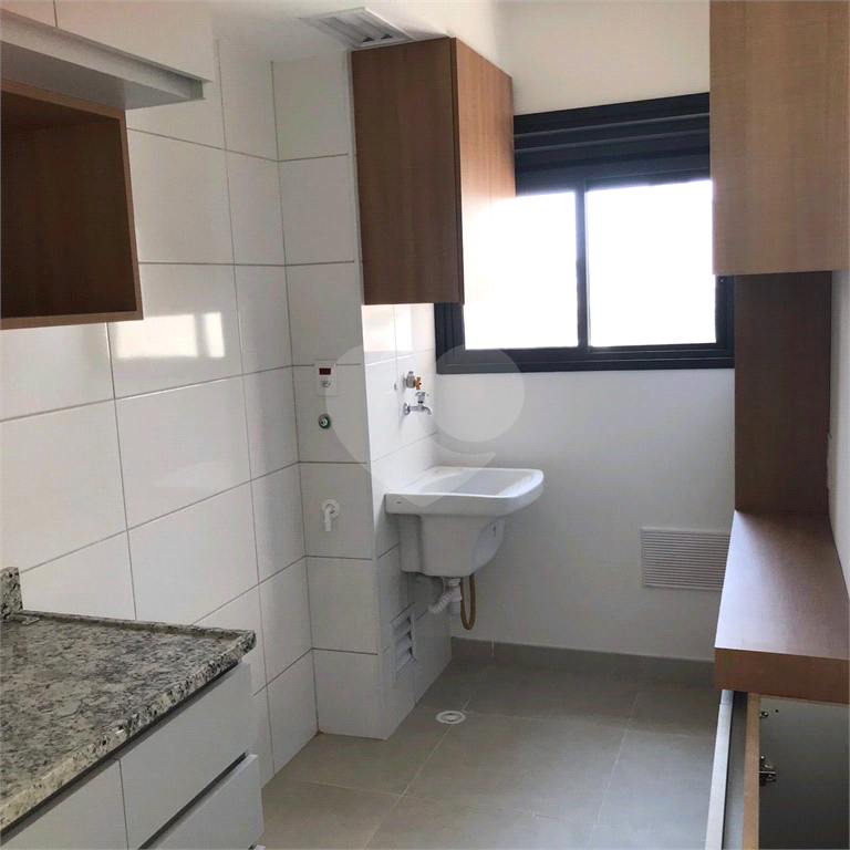 Locação ao lado do Metrô