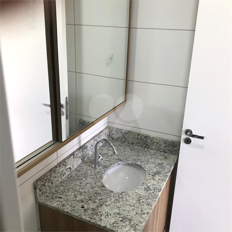 Locação ao lado do Metrô