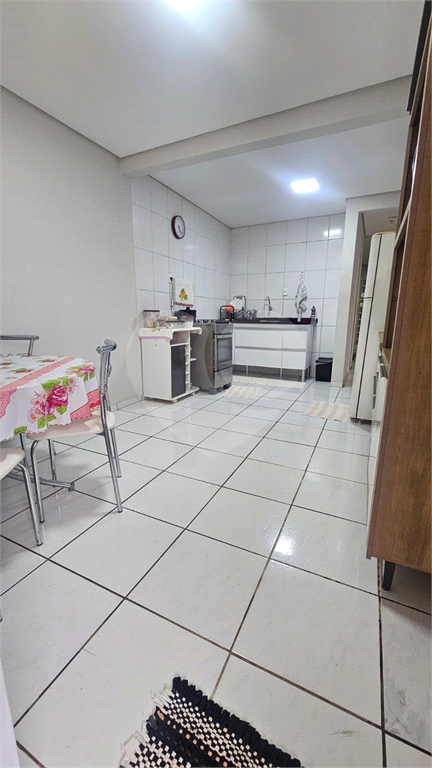 Casa à venda com 2 quartos, 200m² - Foto 12