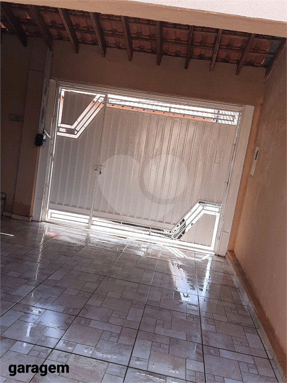 Casa à venda com 2 quartos, 200m² - Foto 9