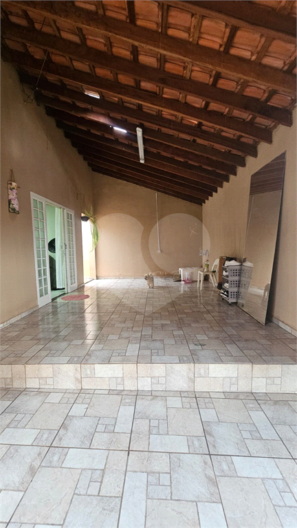 Casa à venda com 2 quartos, 200m² - Foto 7