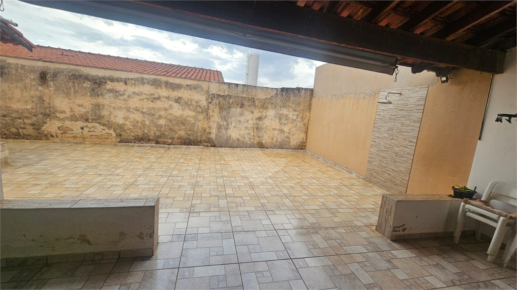 Casa à venda com 2 quartos, 200m² - Foto 3