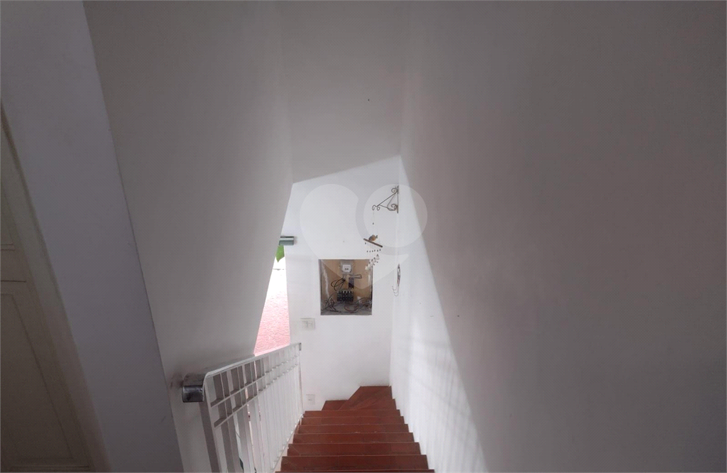 Sobrado a venda  no bairro de Canindé. Com uma área de 127 m², 03 dormitorios, 02 banheiros, 02 vaga