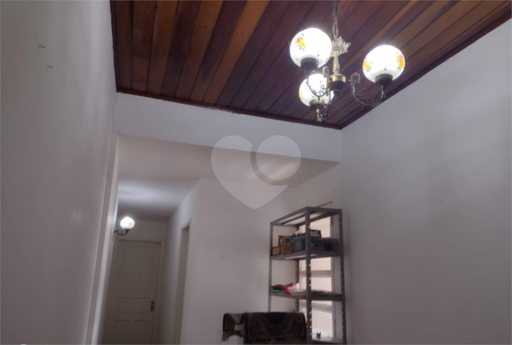 Sobrado a venda  no bairro de Canindé. Com uma área de 127 m², 03 dormitorios, 02 banheiros, 02 vaga
