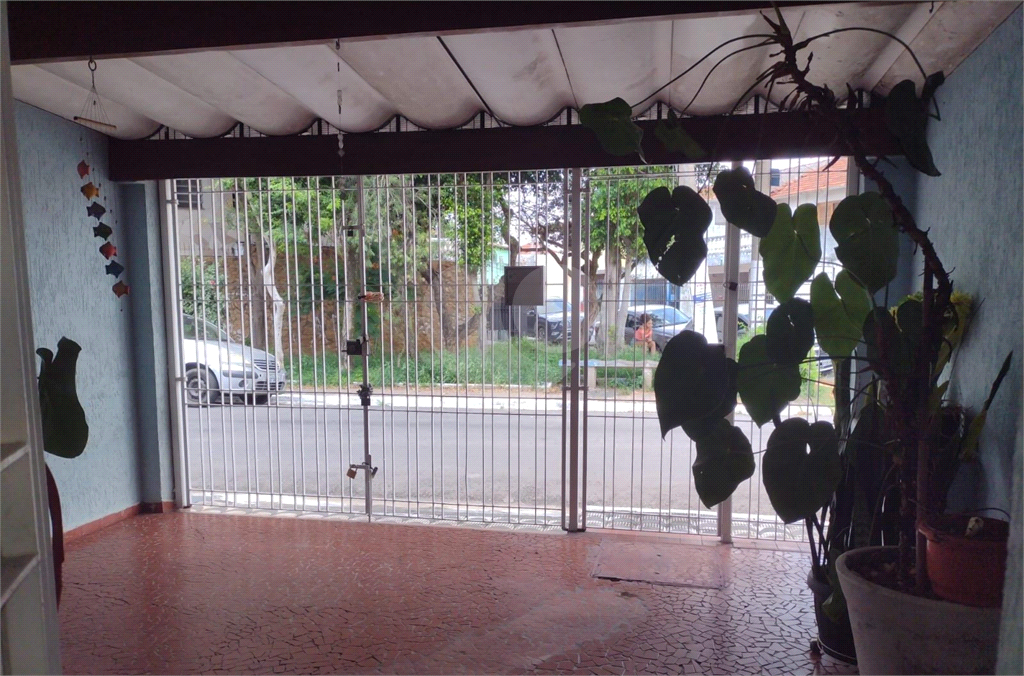 Sobrado a venda  no bairro de Canindé. Com uma área de 127 m², 03 dormitorios, 02 banheiros, 02 vaga