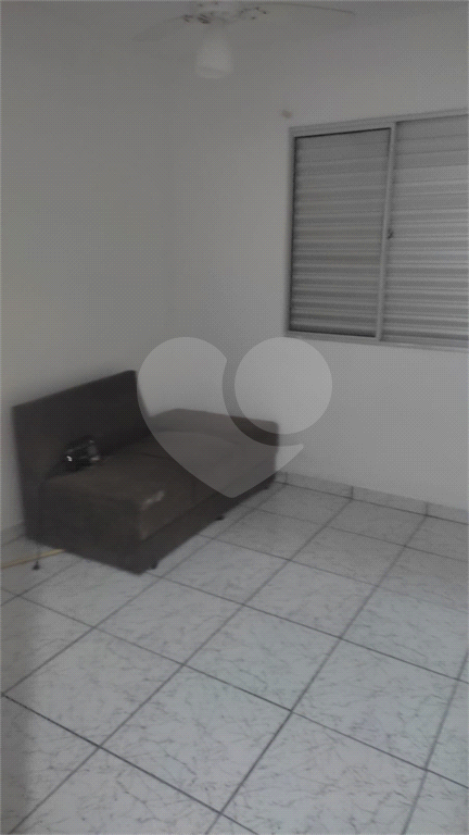 Apto 2 quartos 1 vaga sacada na Vila Sonia - Praia Grande