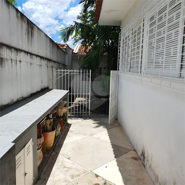 Casa térrea de 648m² 3 quartos 4 Vagas e toda rodeada de verdes Alto da Lapa