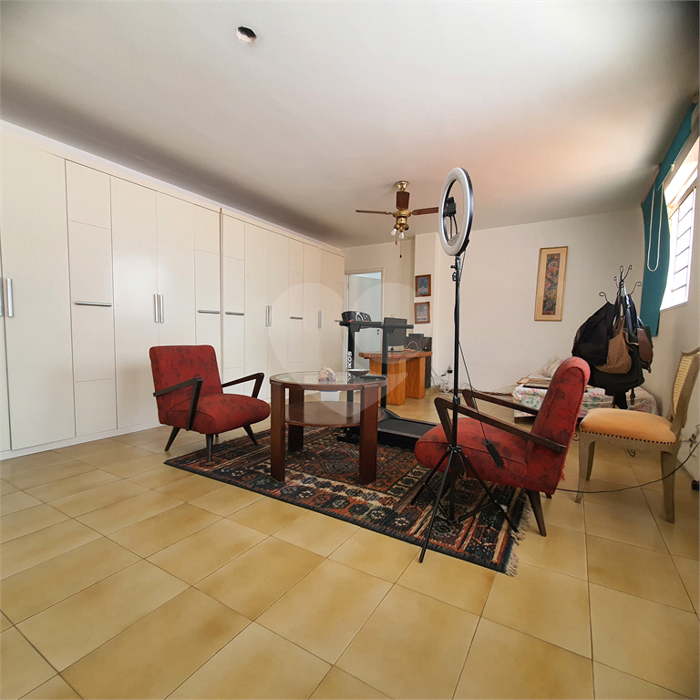Casa térrea de 648m² 3 quartos 4 Vagas e toda rodeada de verdes Alto da Lapa