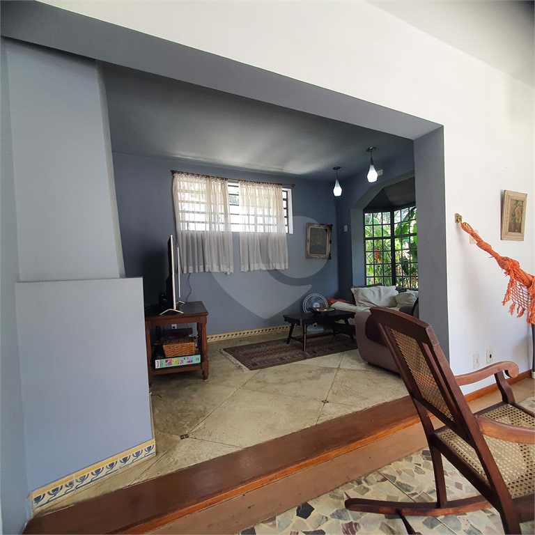 Casa térrea de 648m² 3 quartos 4 Vagas e toda rodeada de verdes Alto da Lapa