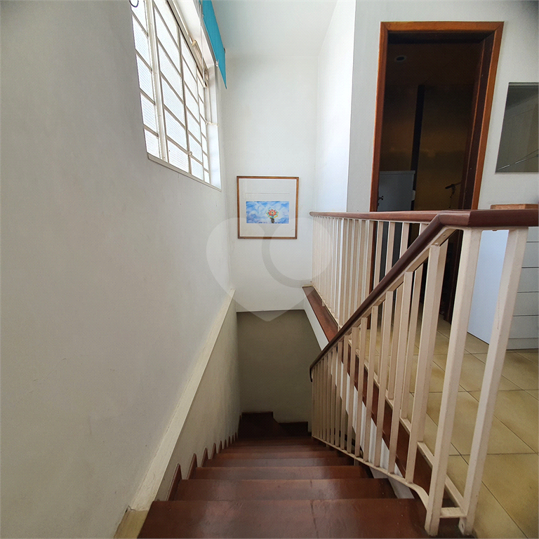 Casa térrea de 648m² 3 quartos 4 Vagas e toda rodeada de verdes Alto da Lapa