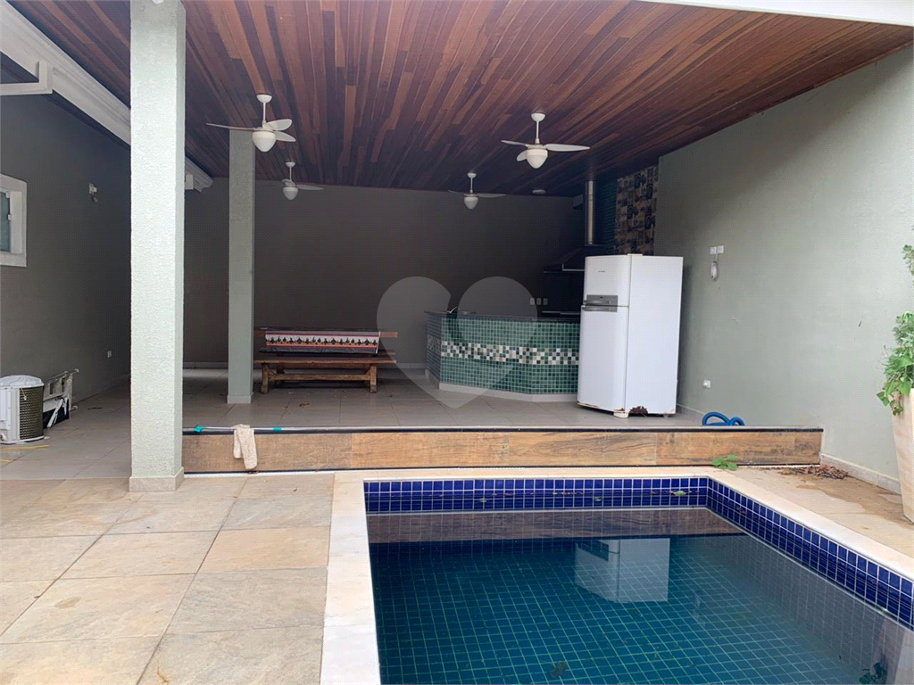 Casa de Condomínio à venda com 3 quartos, 250m² - Foto 7