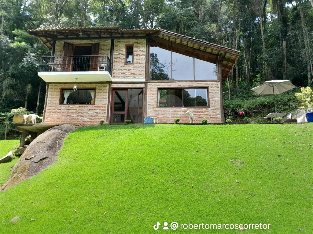 Casa de Condomínio à venda com 3 quartos, 200m² - Foto 4