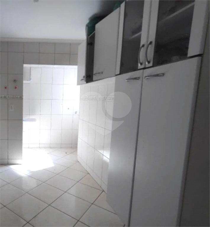 APARTAMENTO em PENHA
