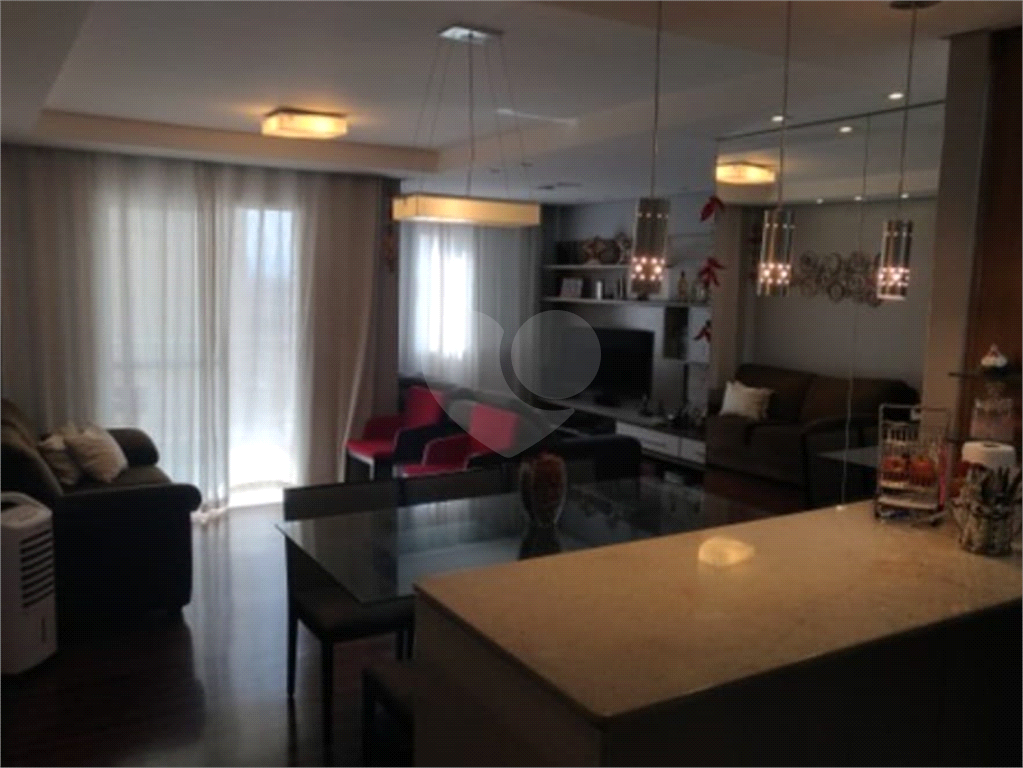 APARTAMENTO em TATUAPÉ