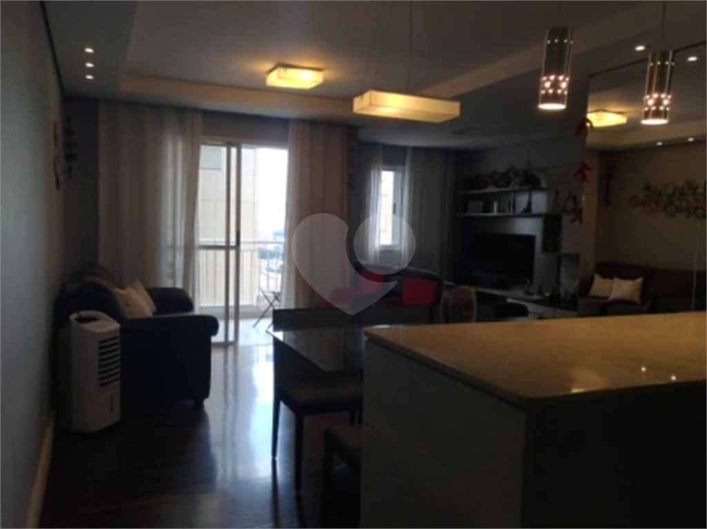 APARTAMENTO em TATUAPÉ