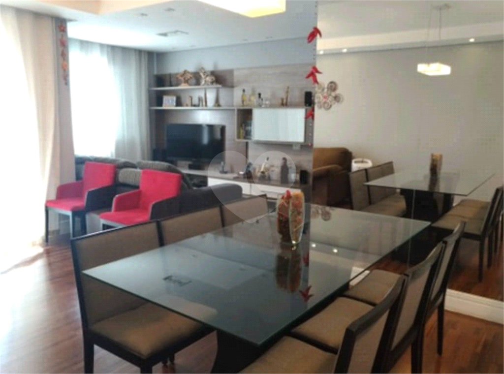 APARTAMENTO em TATUAPÉ